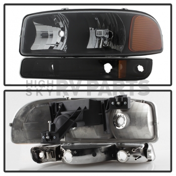 Xtune Headlight Assembly Set Of 2 - 9037474-1