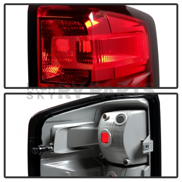 Xtune Tail Light Assembly Single - 9031922-2