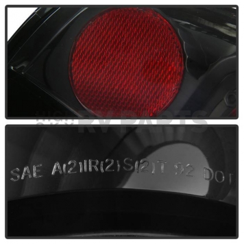 Spyder Automotive Tail Light Assembly Set Of 2 - 5001320-4