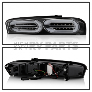 Spyder Automotive Tail Light Assembly LED Set Of 2 - 5087218-1