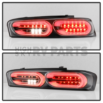 Spyder Automotive Tail Light Assembly LED Set Of 2 - 5087218-2