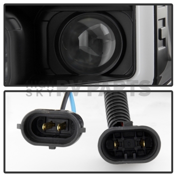 Spyder Automotive Headlight Assembly Set Of 2 - 5087478-4