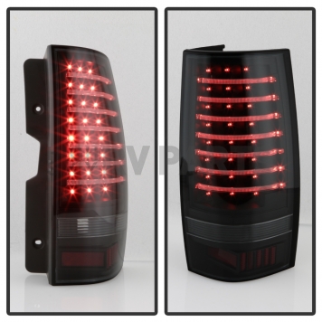 Spyder Automotive Tail Light Assembly LED Set Of 2 - 9048746-6