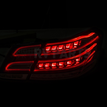 ANZO USA Tail Light Assembly LED Rectangular Clear/ Red Set Of 2 - 321331-3