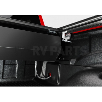 Retrax Tonneau Cover T-80732-5