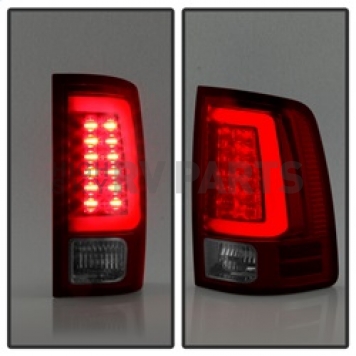 Spyder Automotive Tail Light Assembly - LED 5084040-7