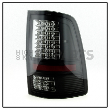 Xtune Tail Light Assembly - LED 9034831-2