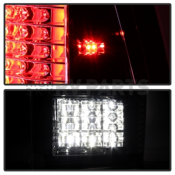 Xtune Tail Light Assembly - LED 9036385-7