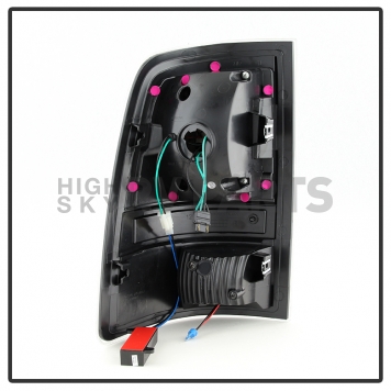 Xtune Tail Light Assembly - LED 9036408-3