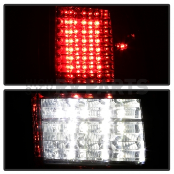 Xtune Tail Light Assembly - LED 9037498-6