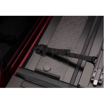 BAK Industries Hard Folding Tonneau Cover Hard Folding Black Textured Aluminum - 226333-1