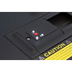 Leer Hard Folding Tonneau Cover - 132848