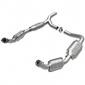 Magnaflow Direct Fit OEM Grade OBDII Catalytic Converter - 51640