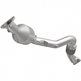 Magnaflow Direct Fit OEM Grade OBDII Catalytic Converter - 52586