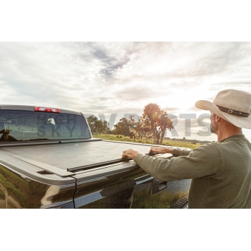 Roll-N-Lock Tonneau Cover Soft Manual Retractable Black Vinyl Adhered To Interlocking Aluminum Panels - LG530M-1