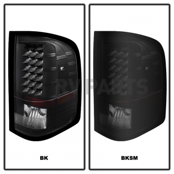 Xtune Tail Light Assembly - LED 5077493-1