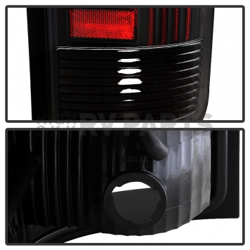 Xtune Tail Light Assembly - LED 5081551-3