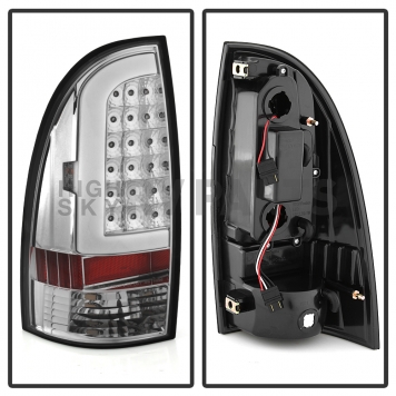 Xtune Tail Light Assembly - LED 5082114-1