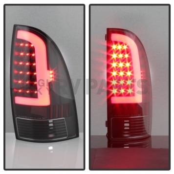 Xtune Tail Light Assembly - LED 5082121-5