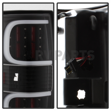 Xtune Tail Light Assembly - LED 5082169-2