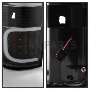 Xtune Tail Light Assembly - LED 5082169-3