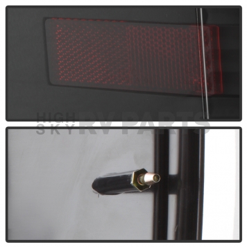 Xtune Tail Light Assembly - LED 5082169-4