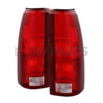 Xtune Tail Light Assembly 9028779