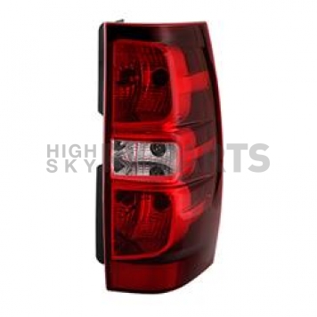 Xtune Tail Light Assembly 9028861