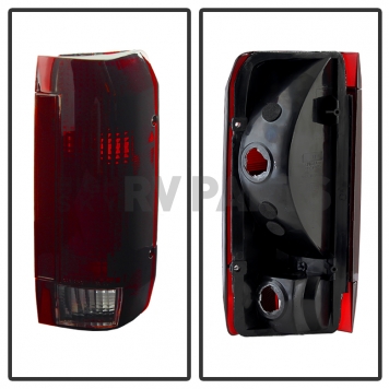 Xtune Tail Light Assembly 9030567-1