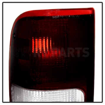 Xtune Tail Light Assembly 9030574-1