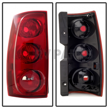Xtune Tail Light Assembly 9032028-1