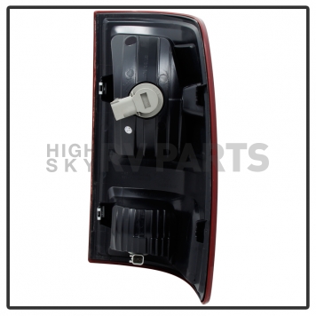 Xtune Tail Light Assembly 9033162-1