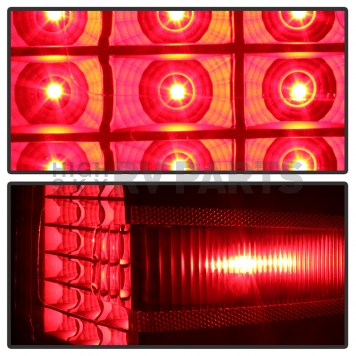Xtune Tail Light Assembly - LED 9036545-5