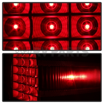 Xtune Tail Light Assembly - LED 9036552-5