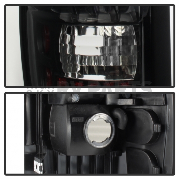 Xtune Tail Light Assembly - LED 5012777-3