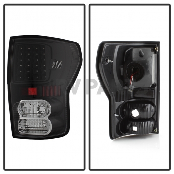 Xtune Tail Light Assembly - LED 5013200-1
