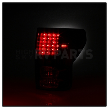 Xtune Tail Light Assembly - LED 5013200-5