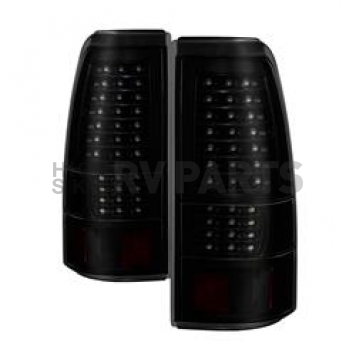 Xtune Tail Light Assembly - LED 9037641