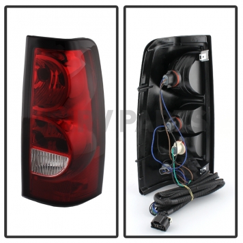 Xtune Tail Light Assembly 9037962-1