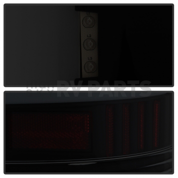 Xtune Tail Light Assembly - LED 9038518-3