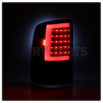 Xtune Tail Light Assembly - LED 9038518-5