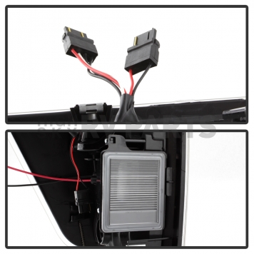 Xtune Tail Light Assembly - LED 9038532-4