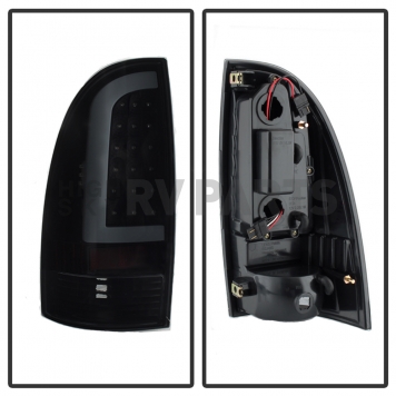 Xtune Tail Light Assembly - LED 9038556-1