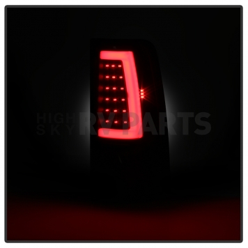 Xtune Tail Light Assembly - LED 9038778-5