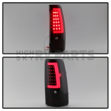 Xtune Tail Light Assembly - LED 9038778-7