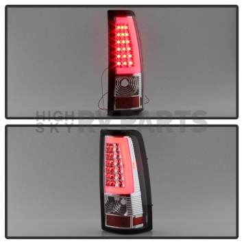 Xtune Tail Light Assembly - LED 9038785-7