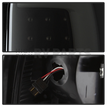 Xtune Tail Light Assembly - LED 9038877-2