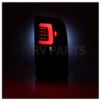 Xtune Tail Light Assembly - LED 9038877-5