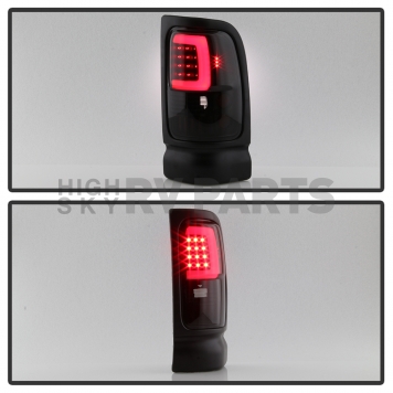 Xtune Tail Light Assembly - LED 9038877-7