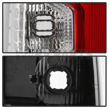 Xtune Tail Light Assembly 9039539-3
